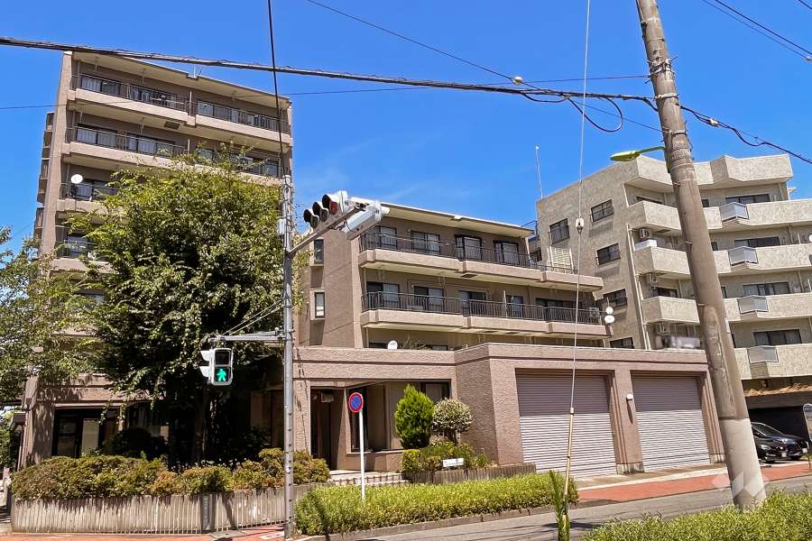 コンド玉川台の外観（南西側から）