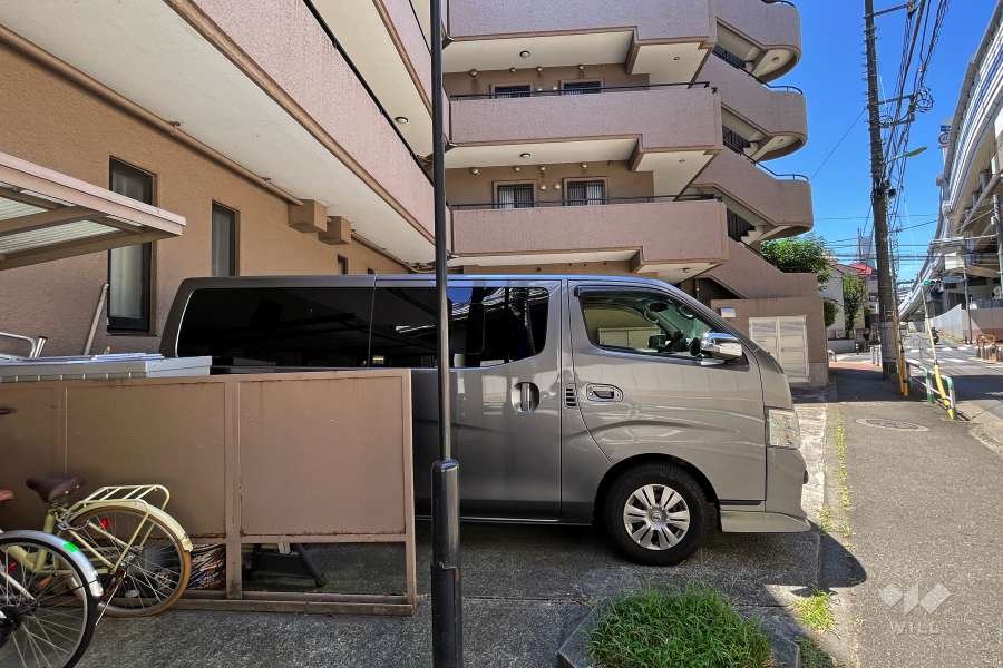 敷地内駐車場（屋外平面式）