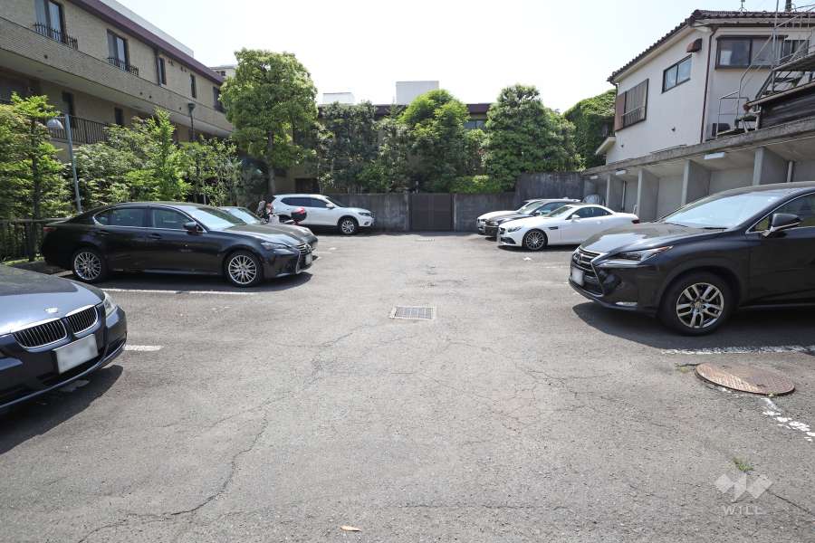 敷地内駐車場(屋外平面式）