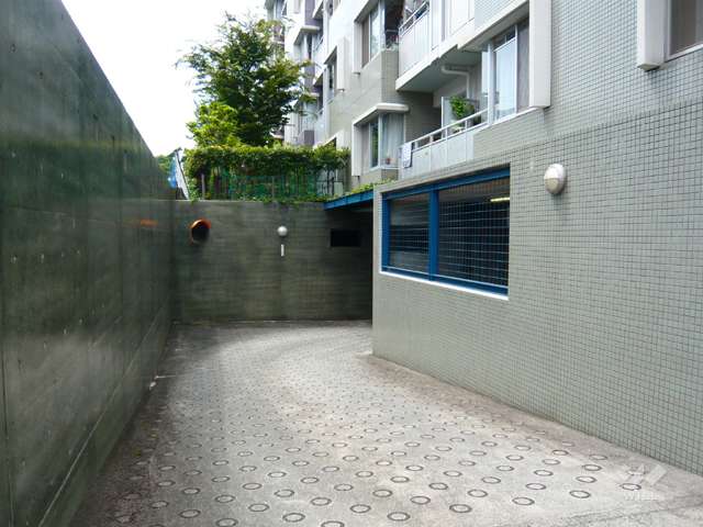 駐車場出入口