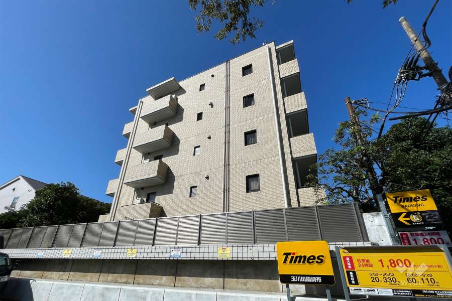 ステラスイート玉川田園調布の外観（北東側から）