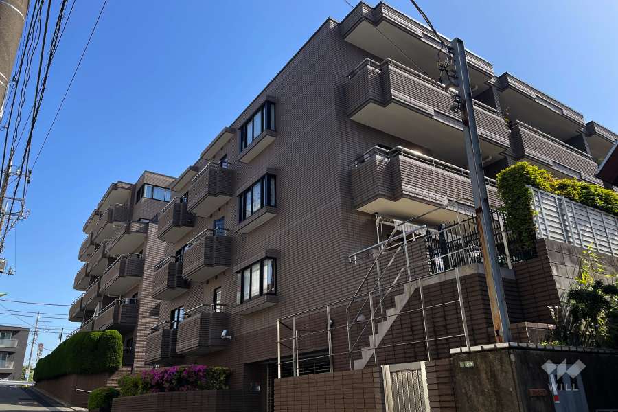 ファミールグラン田園調布の外観（南西側から）