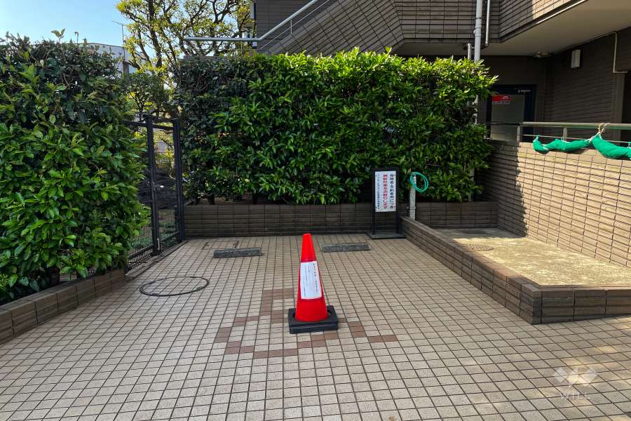 敷地内駐車場（屋外平面式）