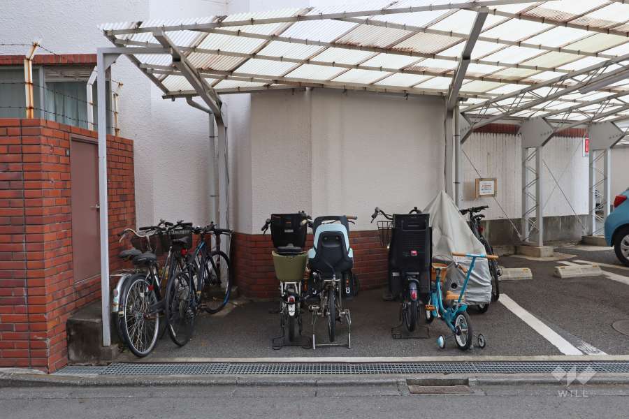 駐輪場（屋根付き）
