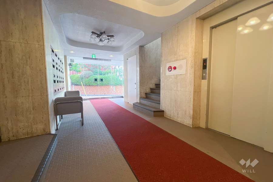 エントランスホール