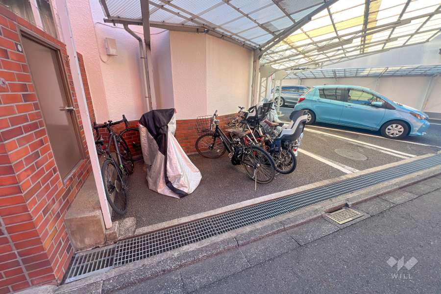 駐輪場（屋根付き）