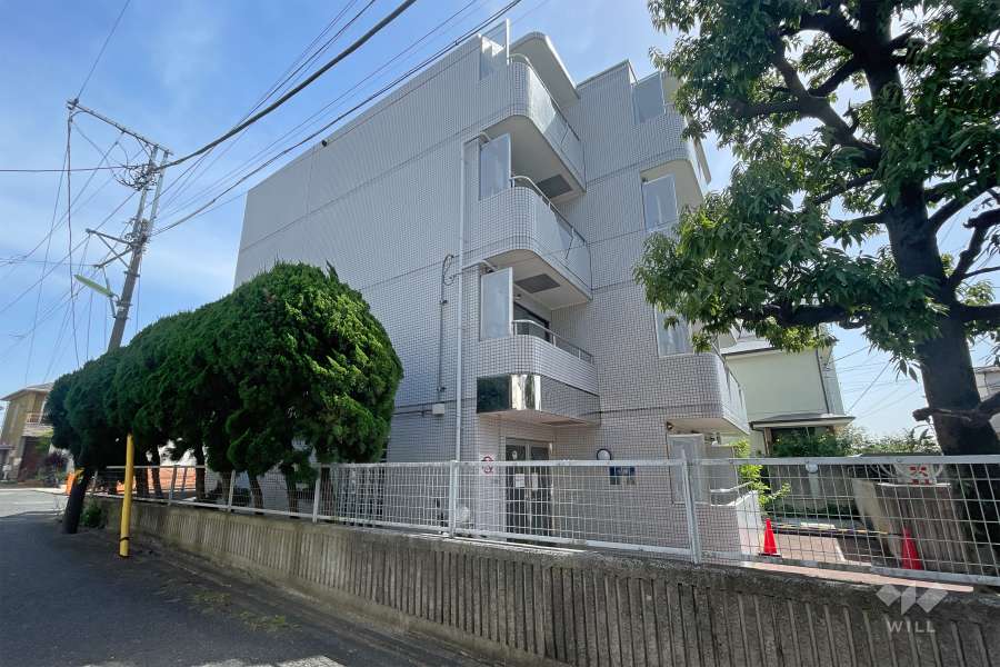 メインステージ田園調布の外観（北側から)
