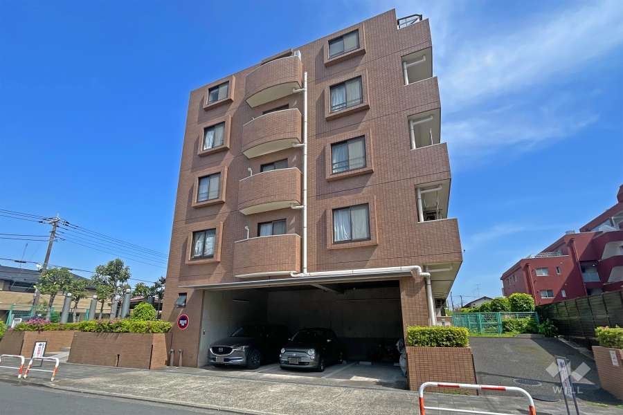 クレッセント尾山台の外観（南西側から）