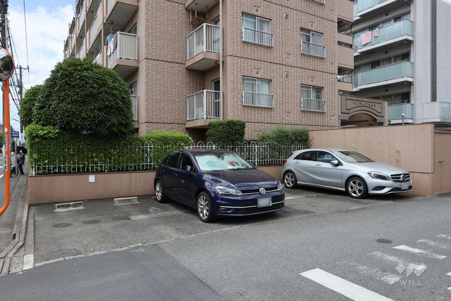 敷地内駐車場（屋外平面式）