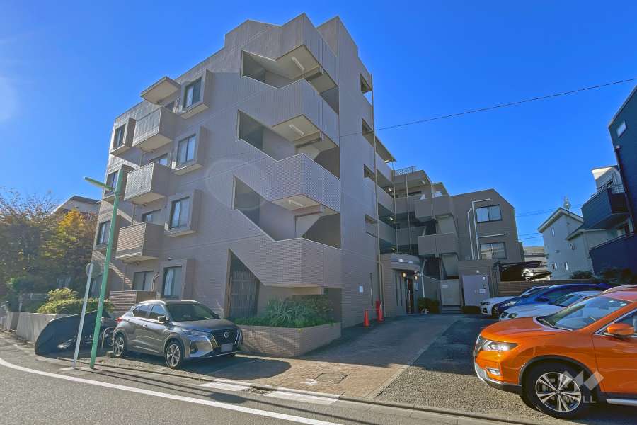 マイキャッスル尾山台の外観（北側から）