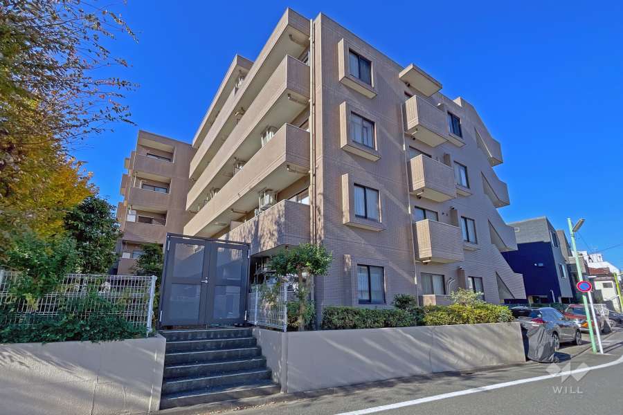 マイキャッスル尾山台の外観（東側から）