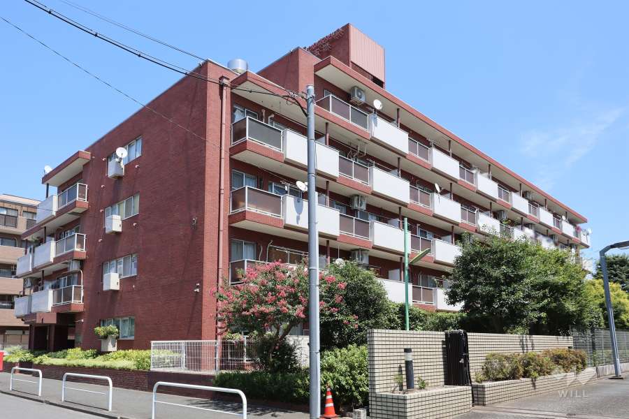 ライオンズマンション玉堤の外観（南西側から）　