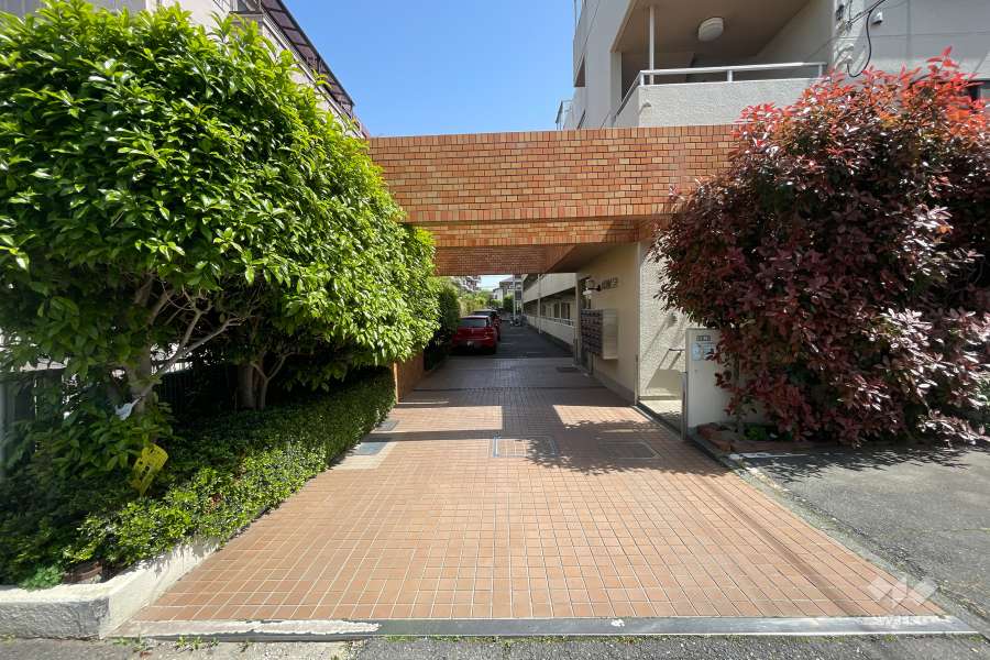 エントランスアプローチ