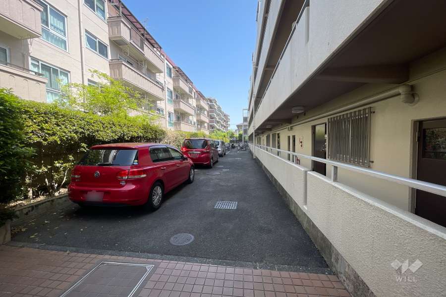 敷地内駐車場（屋外平面式）