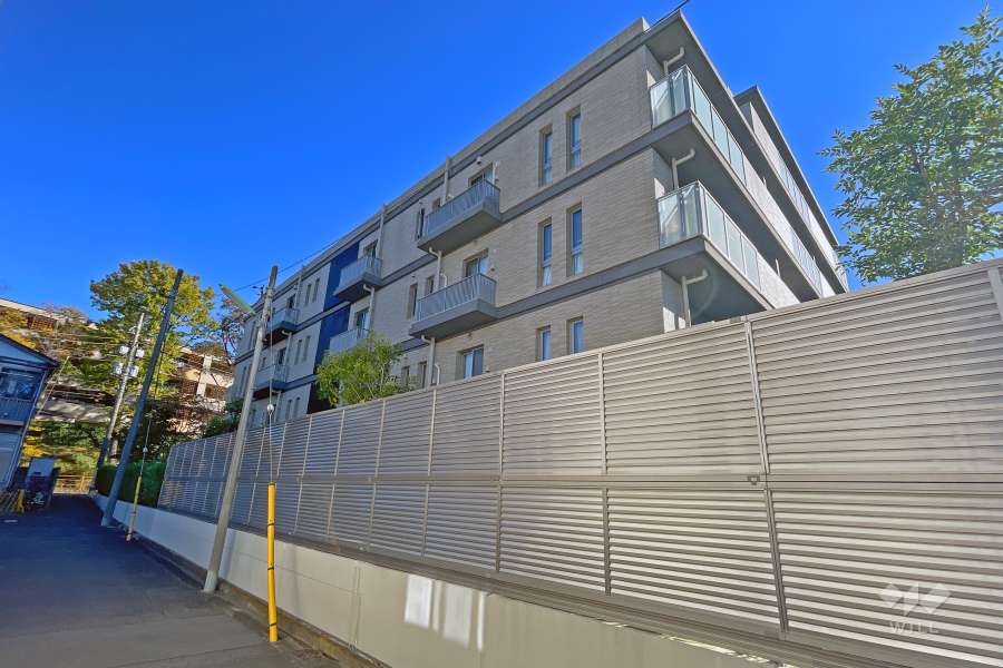 ディアナコート尾山台翠景の外観（南西側から）