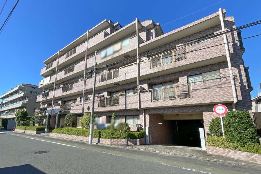 クレッセント尾山台3の外観（東側から）