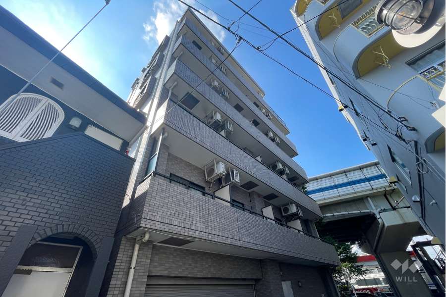 ガーラ駒沢大学の外観（南東側から）