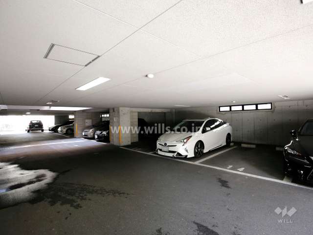敷地内駐車場（屋内平面式）