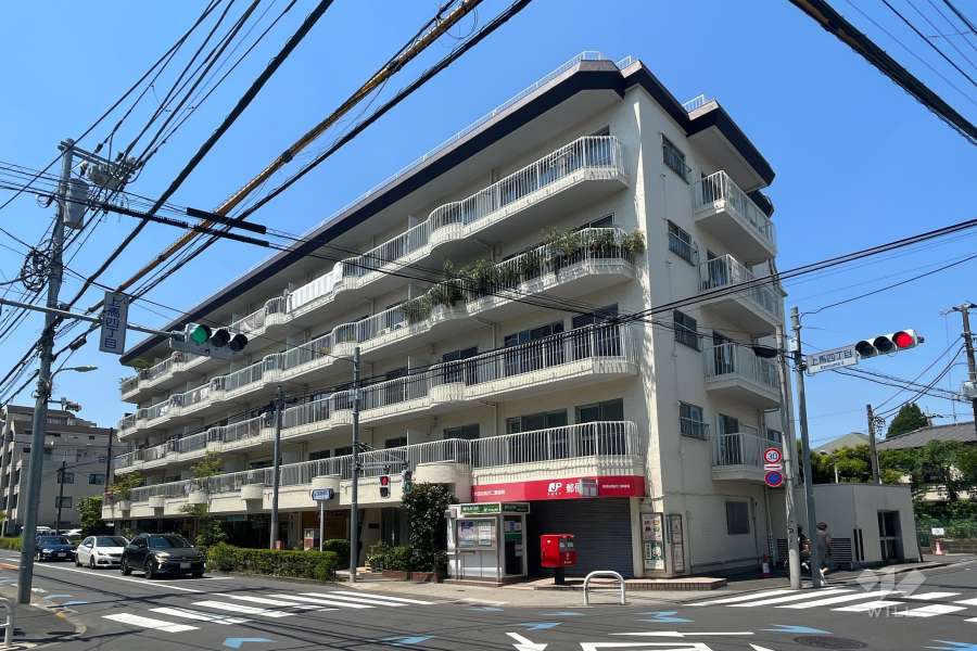 東急ロワール駒沢の外観（南東側から）