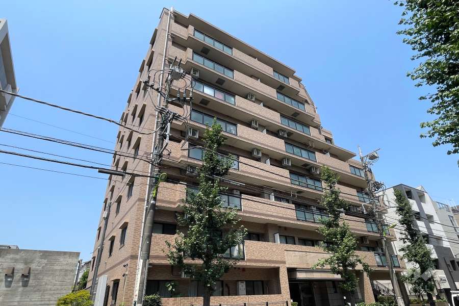 マイキャッスル駒沢公園フロントビューの外観（南東側から）