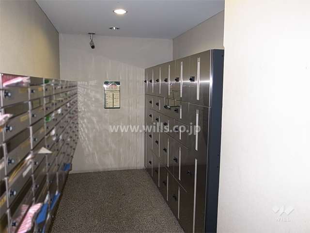 宅配ボックスと共用ポスト