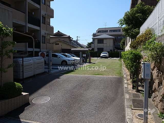 敷地内駐車場（屋外機械式）
