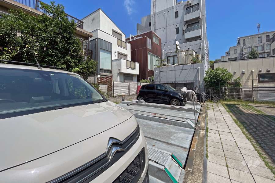 敷地内駐車場（屋外平面式）