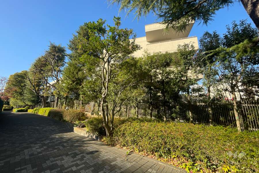 ベリスタ駒沢の外観（南東側から）