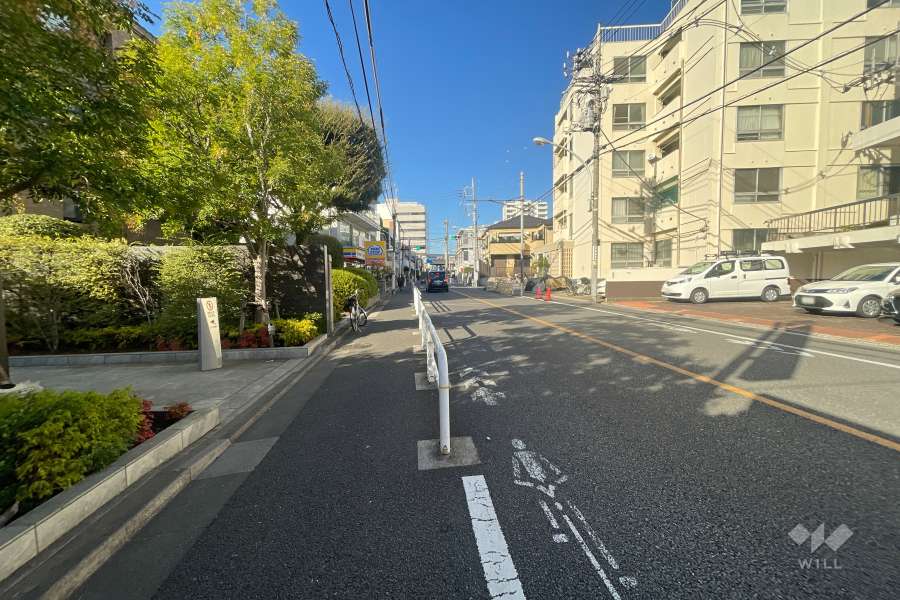 敷地東側の前面道路　