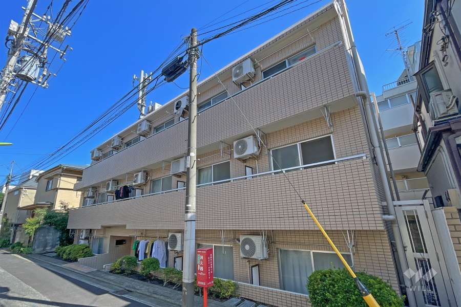 カテリーナ経堂の外観（南西側から）