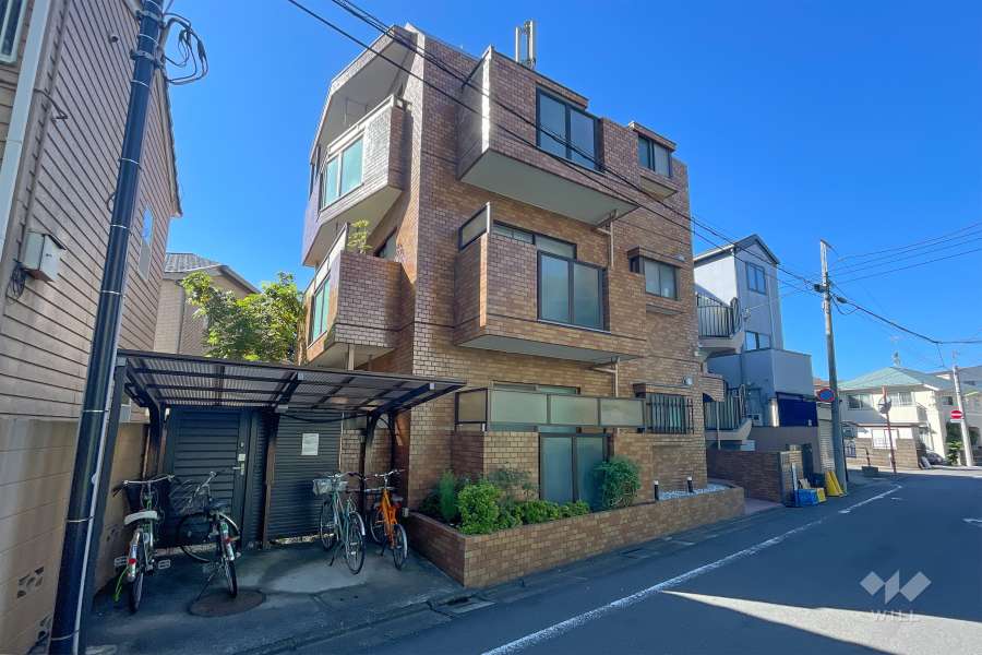キャニオンコープ第三経堂の外観（北東側から)