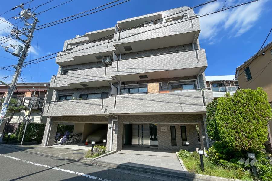 藤和シティホームズ経堂の外観（南側から）