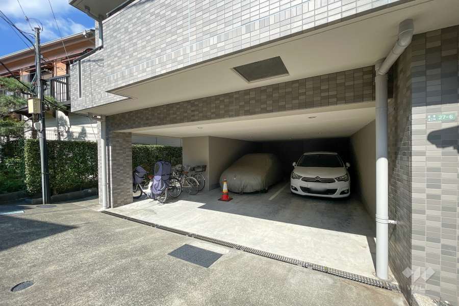 敷地内駐車場（屋内平面式）