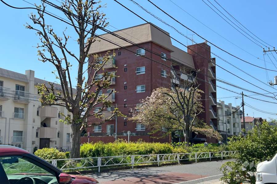 経堂ペアシティの外観（東側から）　