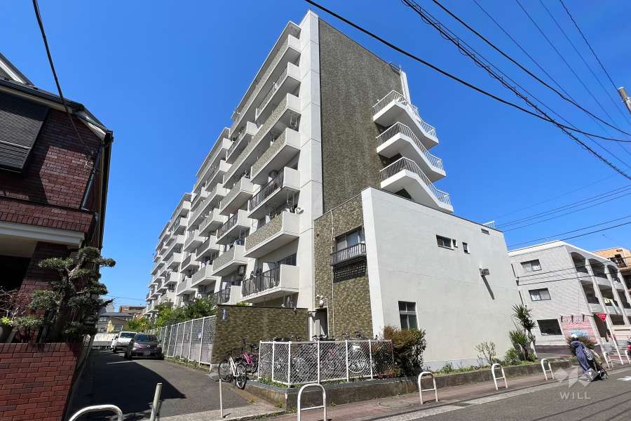 経堂セントラルマンションの外観（南東側から)