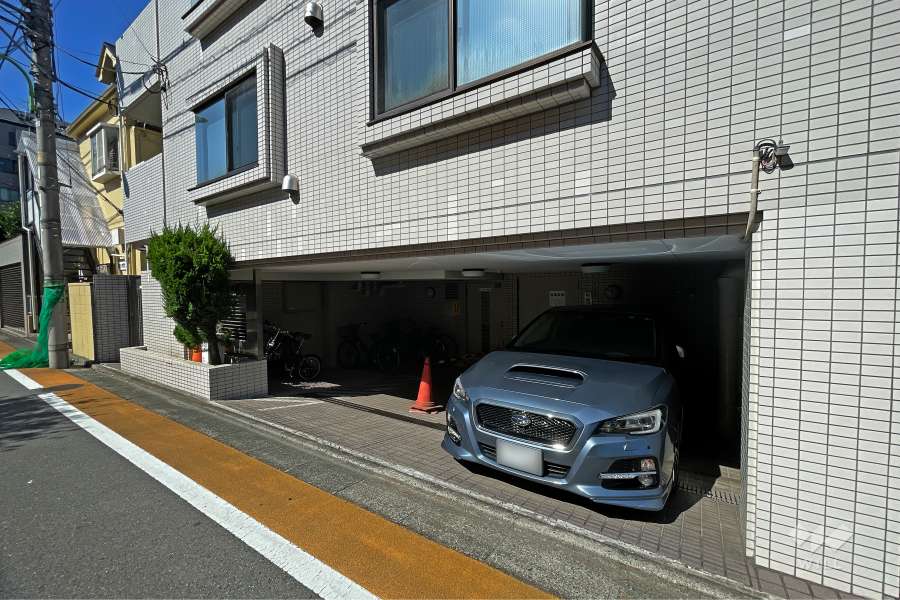 敷地内駐車場（屋内平面式）