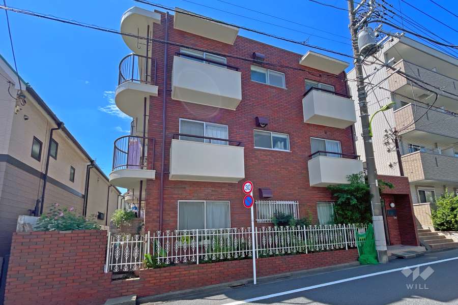 サンライズマンション弦巻の外観（南東側から）