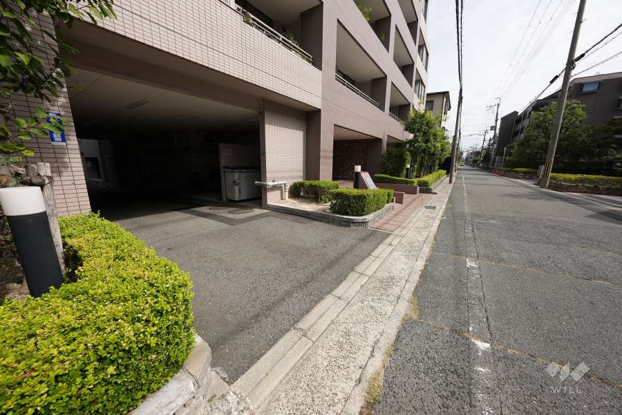 駐車場の出入口