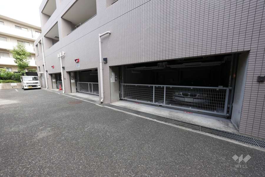 敷地内駐車場（屋内機械式・屋外平面式）