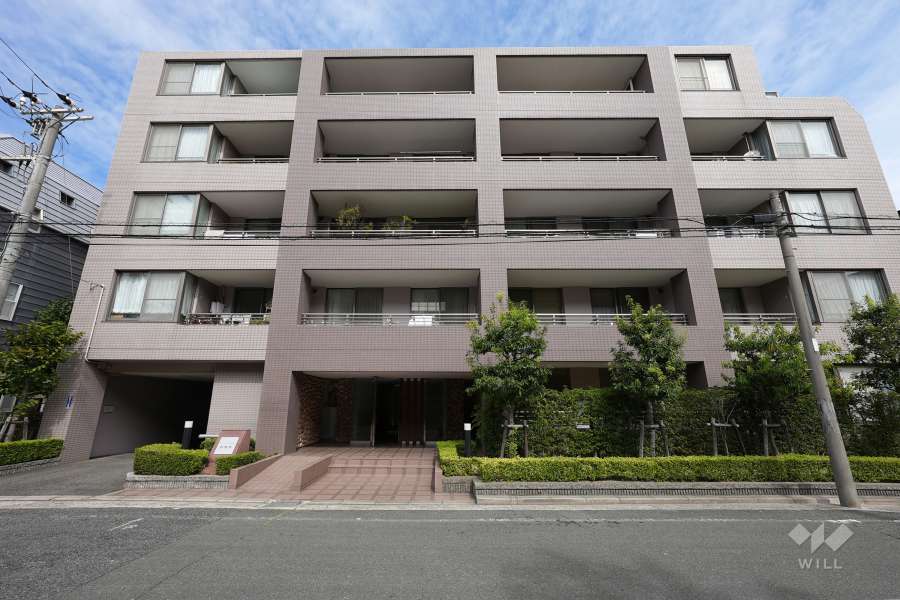 ラジュール芦屋伊勢町の外観（南東側から）