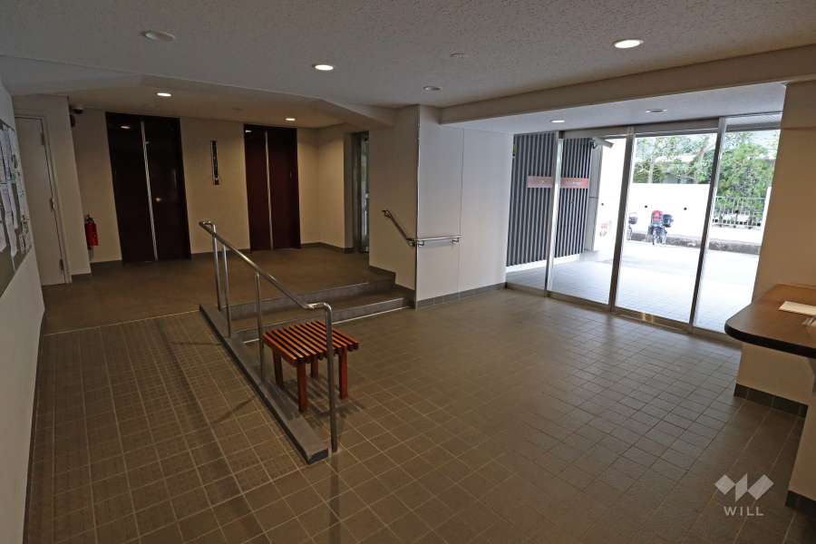 エントランスホール