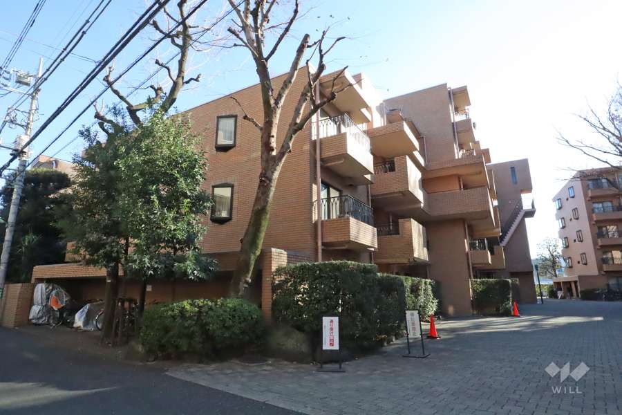 東急ドエルアルス弦巻３号館の外観（北西側から）