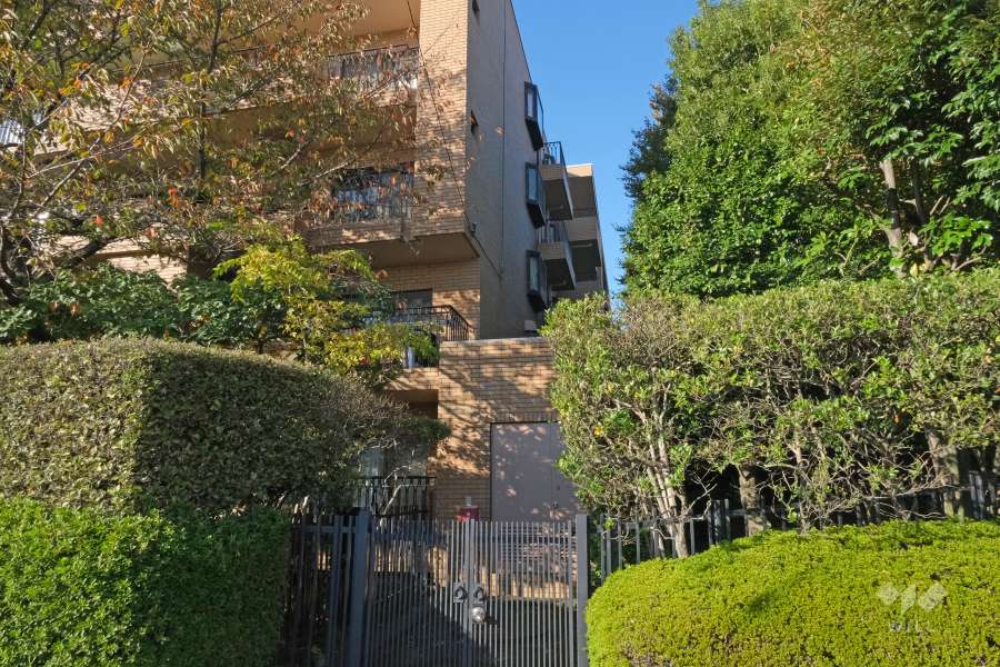 東急ドエルアルス弦巻3号棟の外観(南東側から)