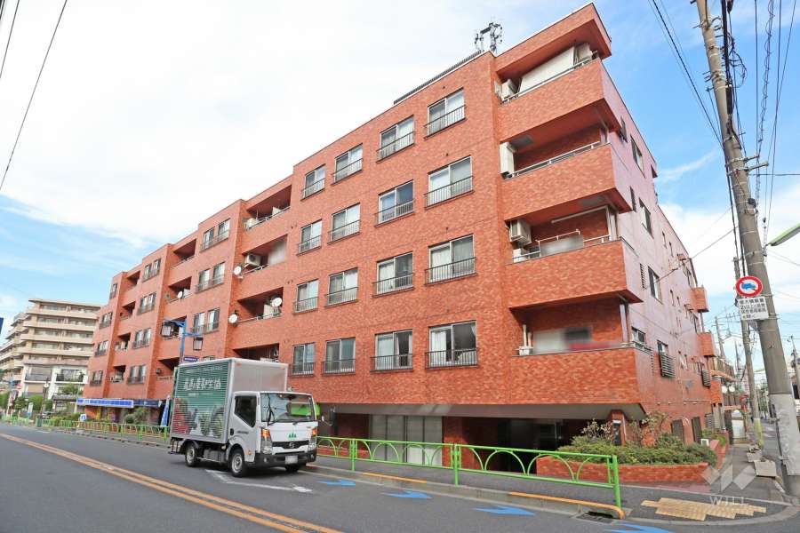 シャンボール弦巻の外観(南西側から)