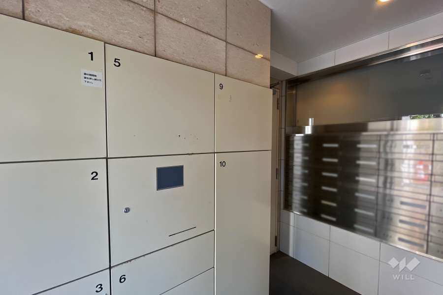 宅配ボックスと共用ポスト