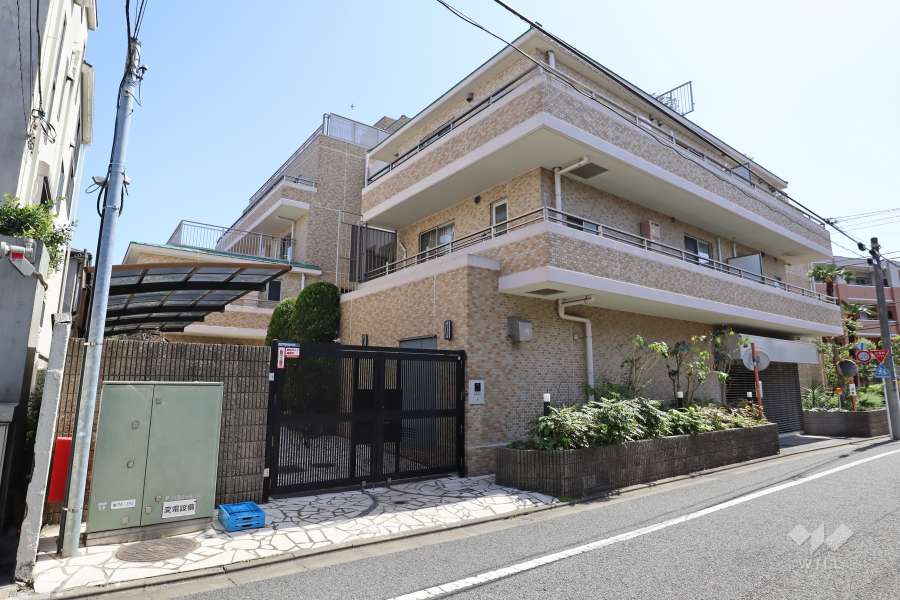 カーサフェリス世田谷弦巻の外観（北東側から）
