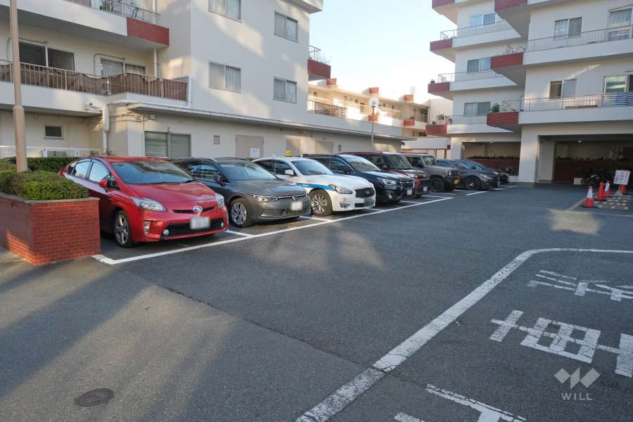 敷地内駐車場(屋外平面式)