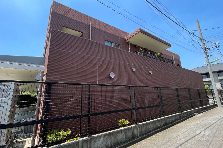 ツインズコート弦巻ノーステラスの外観（南東側から）