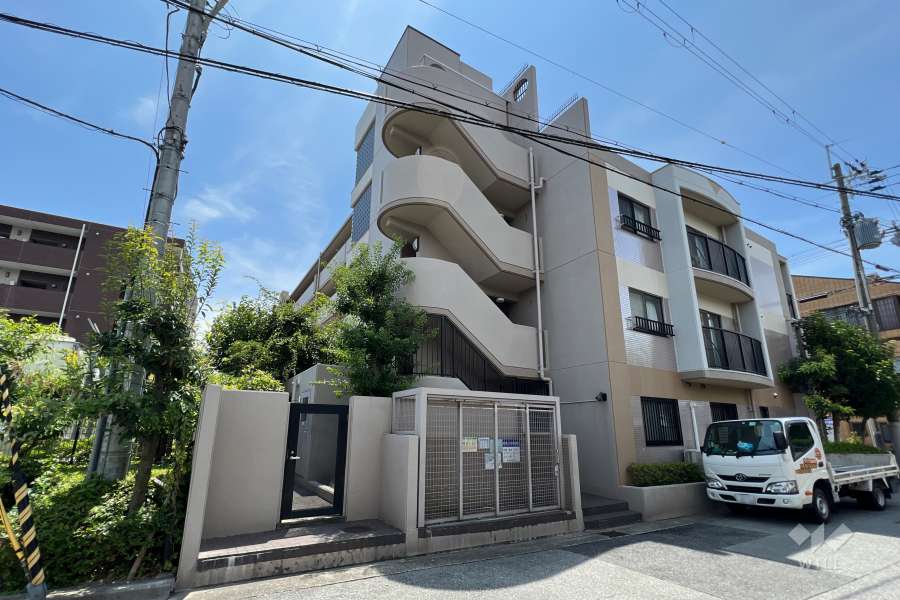 ベル・アーバニティ芦屋の外観(北東側から)