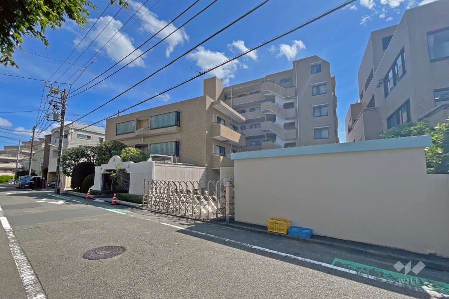 弦巻ハイデンスの外観（北西側から）